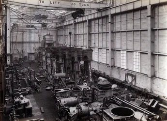 Yard no. 647, Baikal. Assemblage des moteurs principaux du ferry brise-glace Baikal dans l